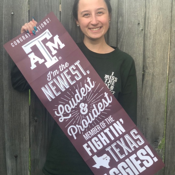 Meet your Posher, Jordan - Picture 3 of 4